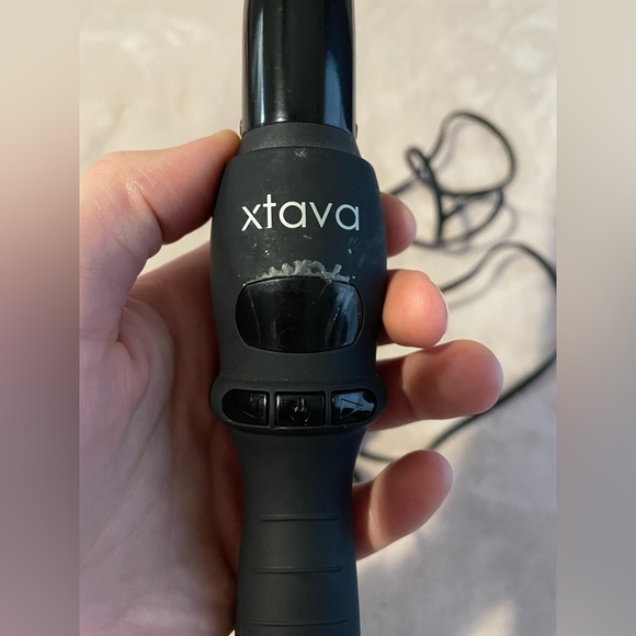 Xtava Tapered Curling Wand - Picture 2 of 3